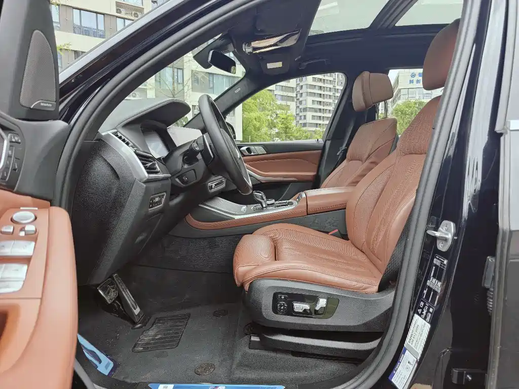 BMW X7 2021 xDrive40i Exclusive M Sports Package купить на сайте DeffCars