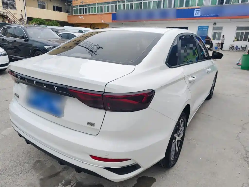 Emgrand 2023 4th Generation Champion Edition 1.5L CVT Luxury Model купить на сайте DeffCars