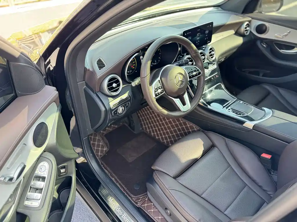 Mercedes-Benz GLC 2020 facelift GLC 260 L 4MATIC dynamic купить на сайте DeffCars