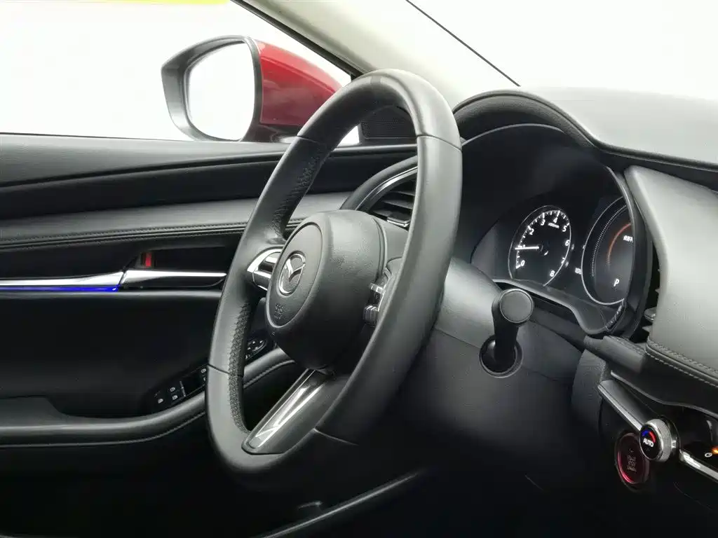 Mazda3 Angkesela 2020 2.0L Automatic Premium Edition купить на сайте DeffCars