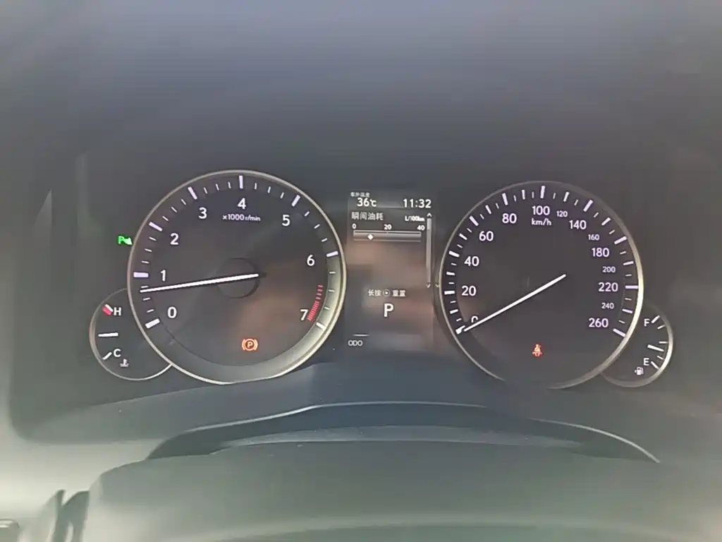 Lexus ES 2015 200 Elite Edition купить на сайте DeffCars