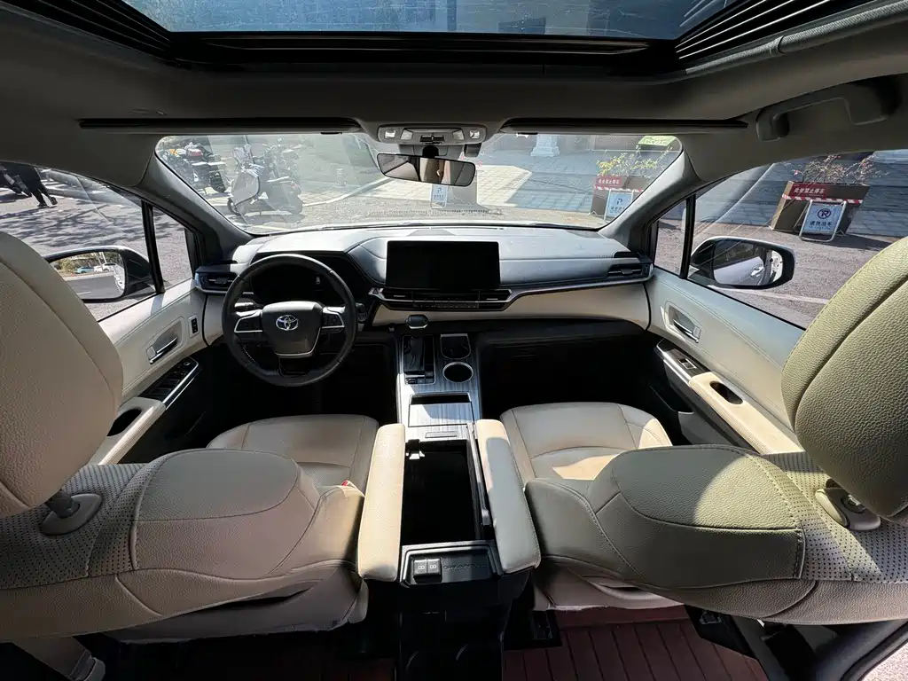 Grevia 2023 2.5L Hybrid Monarch VIP Edition купить на сайте DeffCars