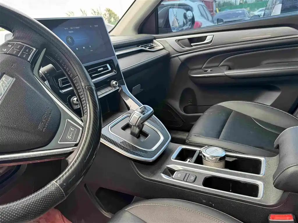 Haval M6 2023 Plus 1.5T DCT Deluxe Smart Connected купить на сайте DeffCars