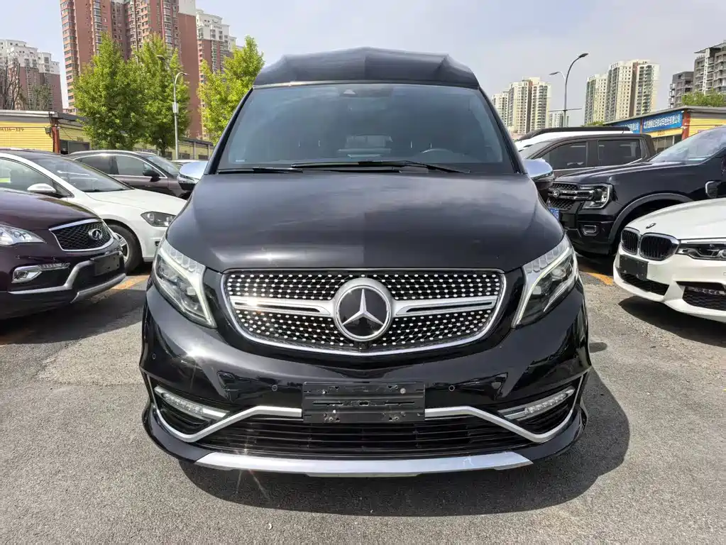 Mercedes-Benz V-Class 2020 V 260 L Long Wheelbase Luxury Edition купить на сайте DeffCars