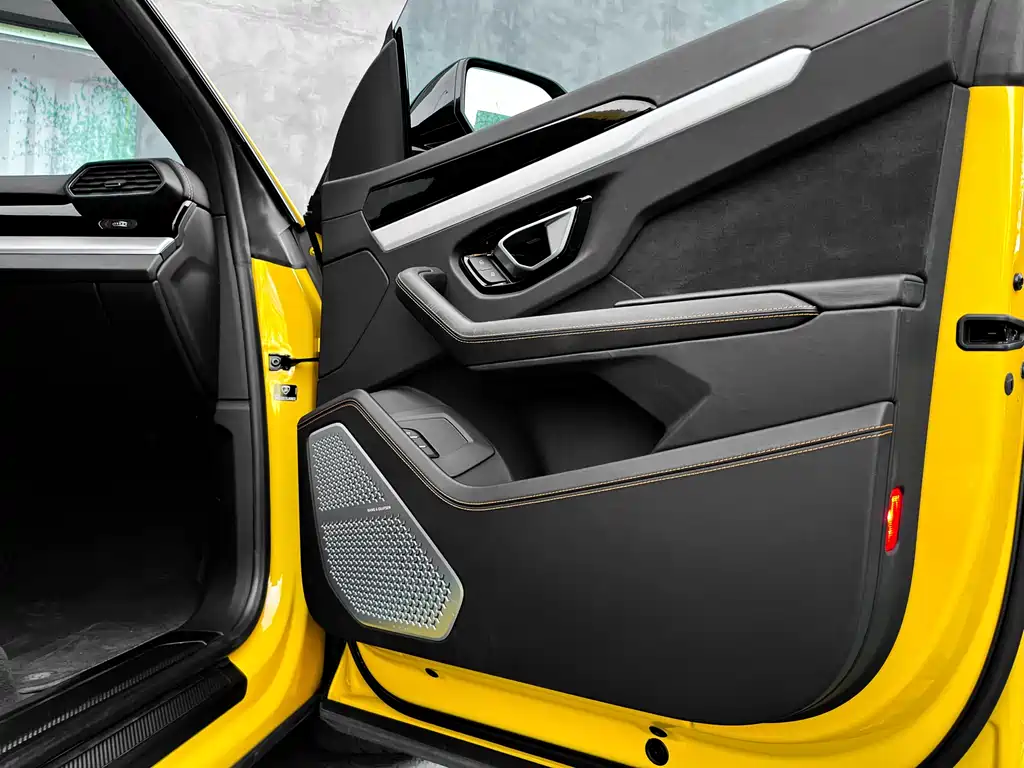 Urus 2021 4.0T V8 купить на сайте DeffCars