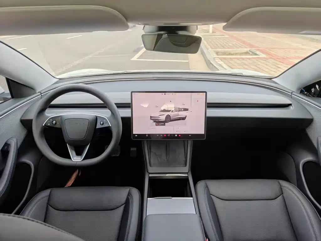 Model 3 2025 rear-wheel drive version купить на сайте DeffCars