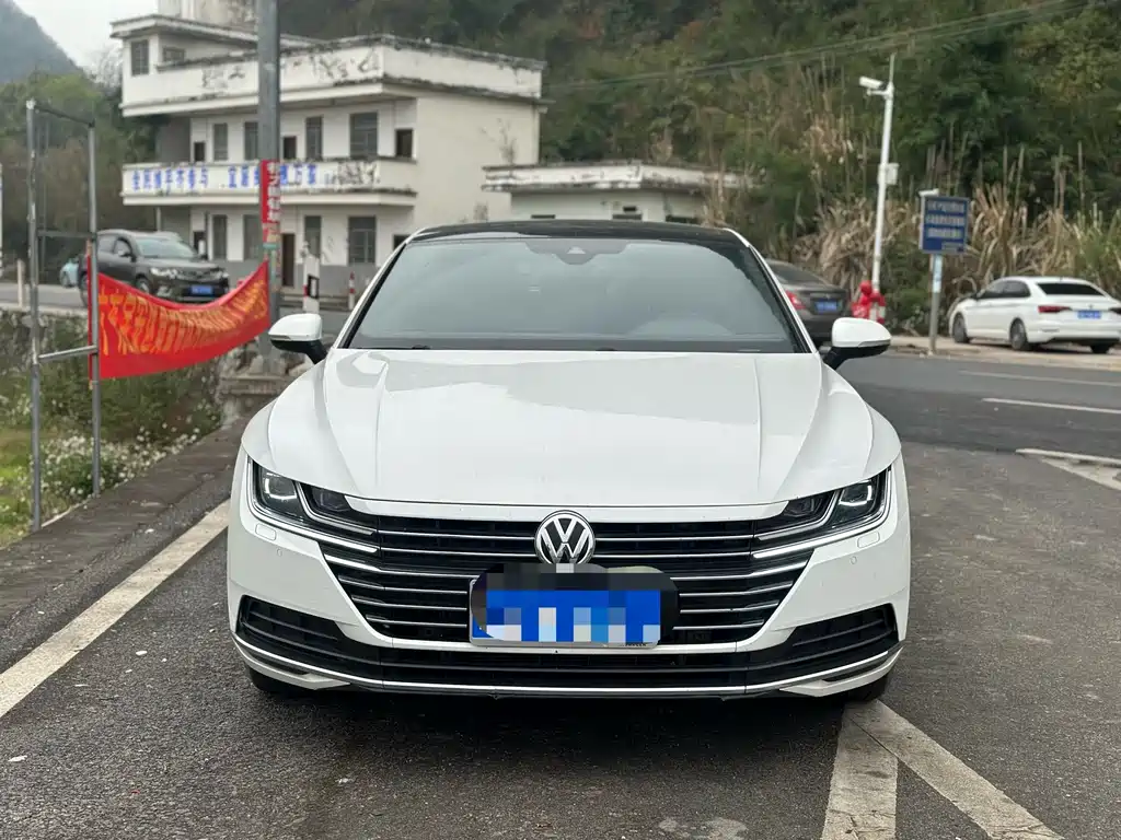 FAW-Volkswagen CC 2019 330TSI Charming Edition National VI купить на сайте DeffCars