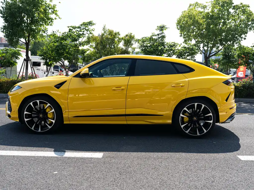 Urus 2018 4.0T V8 купить на сайте DeffCars