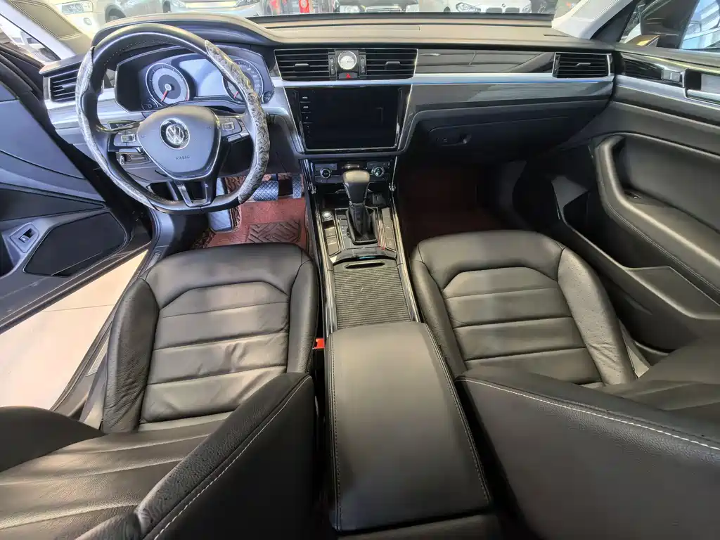 Huiang 2019 380TSI 2WD Business Edition National V купить на сайте DeffCars