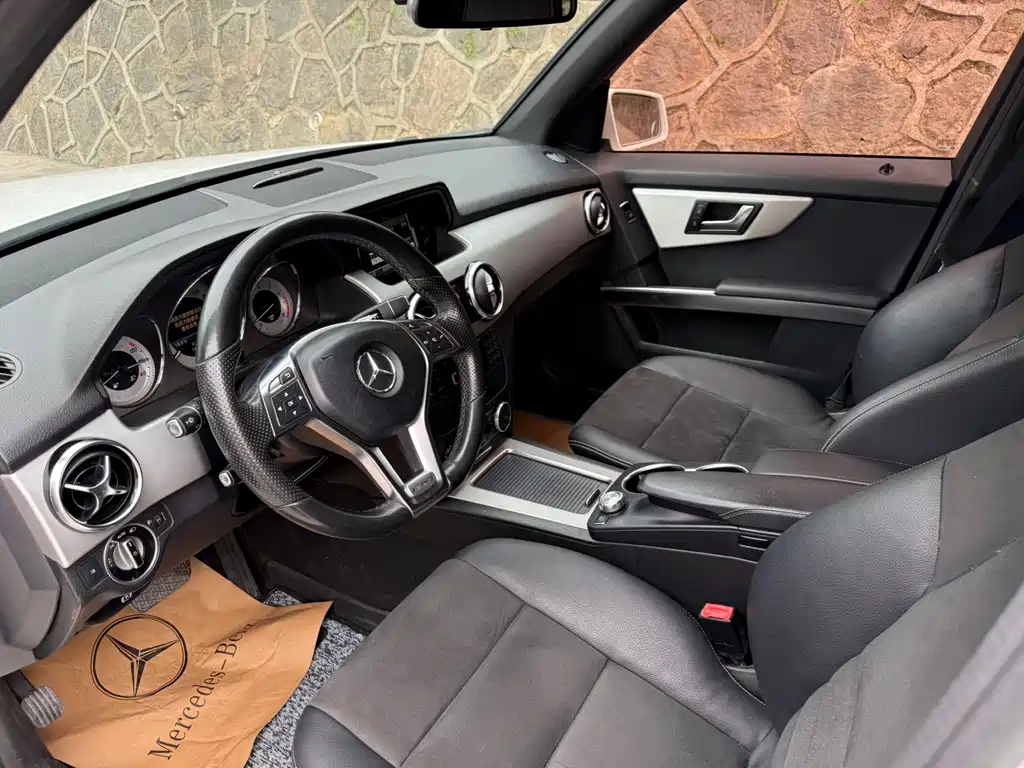 Mercedes-Benz A-Class 2020 Facelift A 200 L Sports Sedan Fashionable купить на сайте DeffCars
