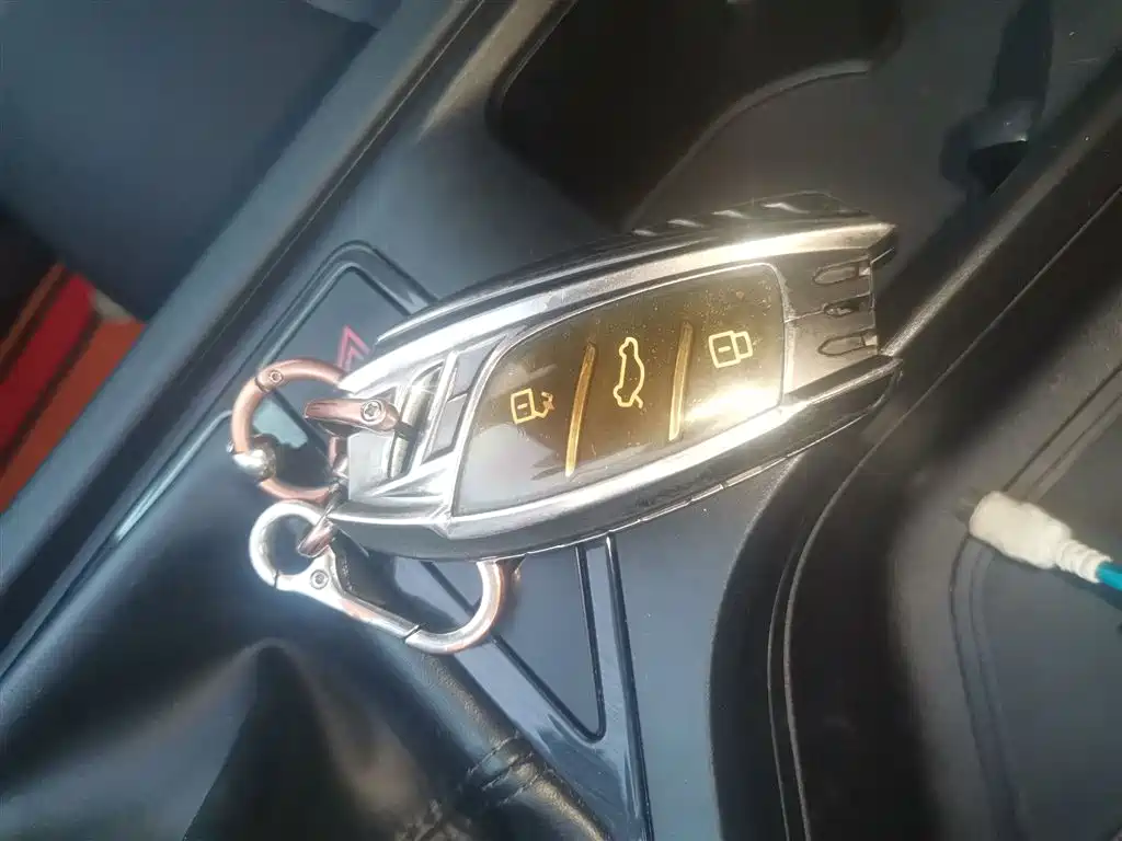 Roewe i5 2023 1.5L Manual Comfort Edition купить на сайте DeffCars