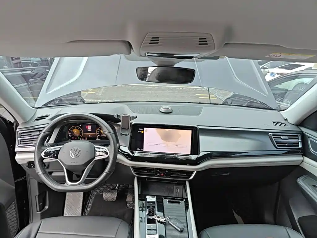 Touron 2022 380TSI four-wheel drive luxury version купить на сайте DeffCars
