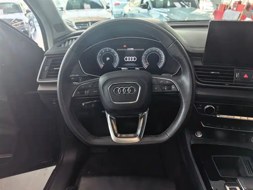 Audi Q5L 2022 facelift 45T luxury and dynamic model купить на сайте DeffCars