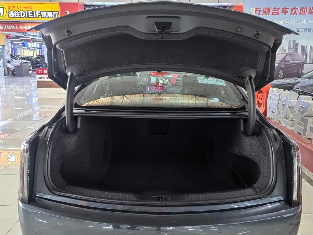 Cadillac CT6 2023 28T Platinum Type купить на сайте DeffCars