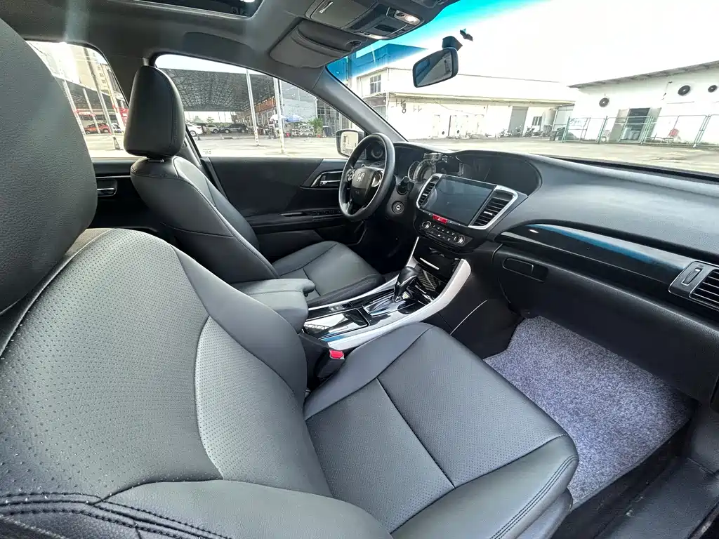 Accord 2016 2.0L Comfort Edition купить на сайте DeffCars