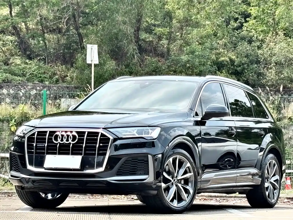 Audi Q7 2022 55 TFSI quattro S line sports купить на сайте DeffCars