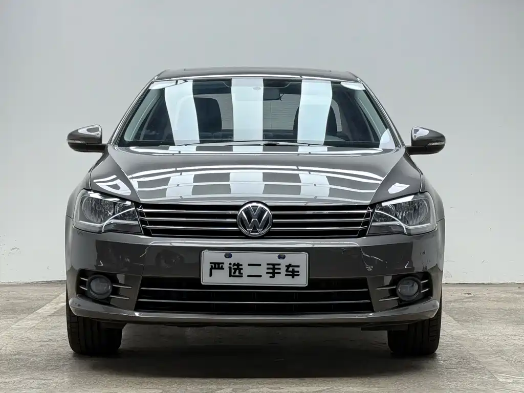 Bora 2013 1.6L automatic comfort type купить на сайте DeffCars
