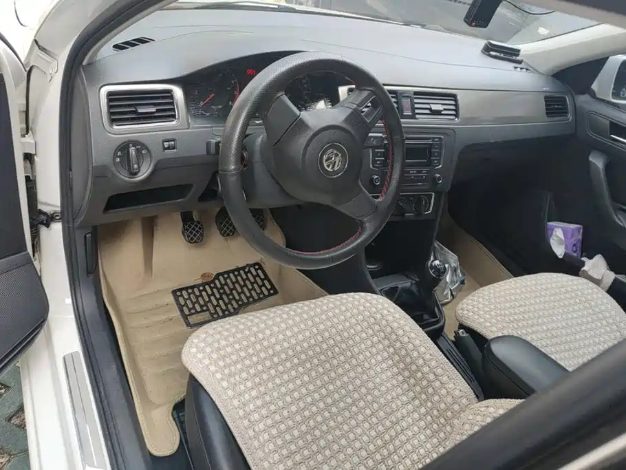 Santana 2013 1.6L manual comfort version купить на сайте DeffCars