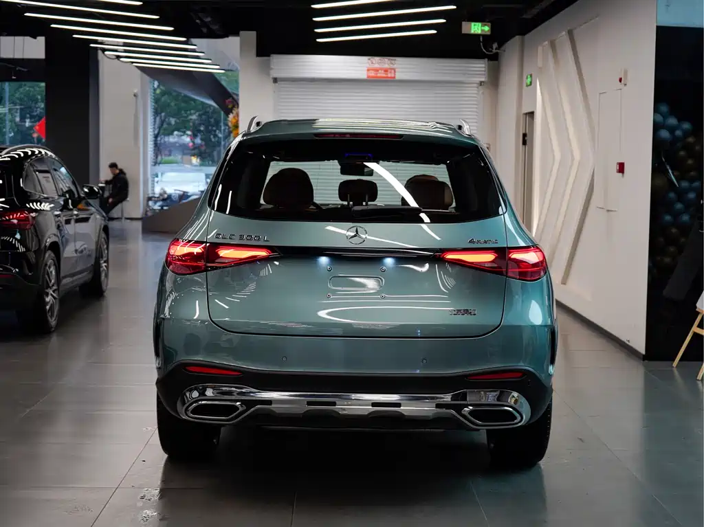 Mercedes-Benz GLC 2025 GLC 300 L 4MATIC luxury model 5 seats купить на сайте DeffCars