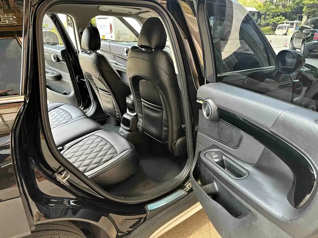 MINI COUNTRYMAN 2018 1.5T COOPER ALL4 Classic купить на сайте DeffCars