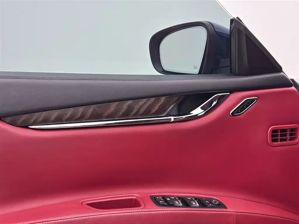 President 2018 3.0T Standard Edition купить на сайте DeffCars