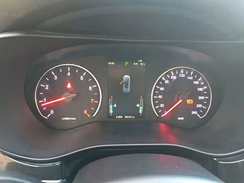 Song MAX 2019 1.5T automatic smart connected sunroof type 7 seats National VI купить на сайте DeffCars