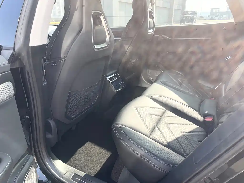 JiKrypton 001 2023 WE version 100kWh купить на сайте DeffCars