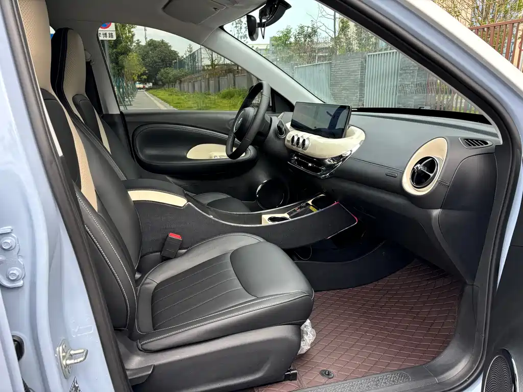 Wuling Bingo 2024 model 333km Lingxi Internet model купить на сайте DeffCars