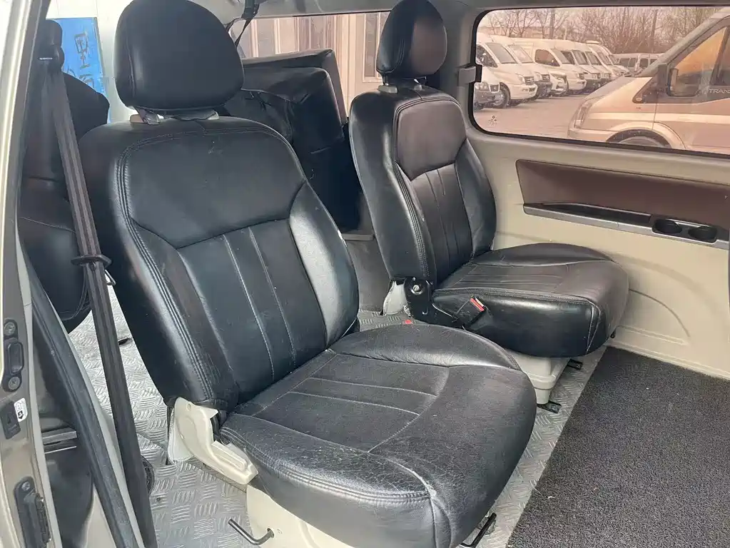 Lingzhi 2018 M5L 2.0L 7-seat comfort model купить на сайте DeffCars