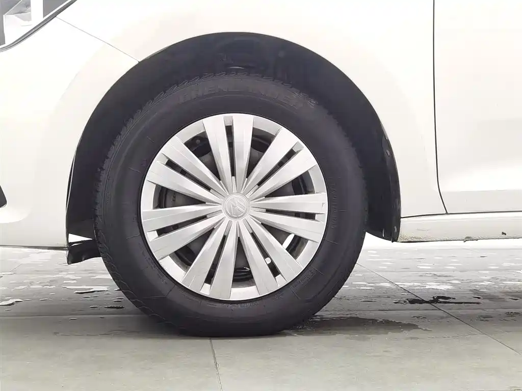 Santana 2019 1.5L automatic fashion version National VI купить на сайте DeffCars