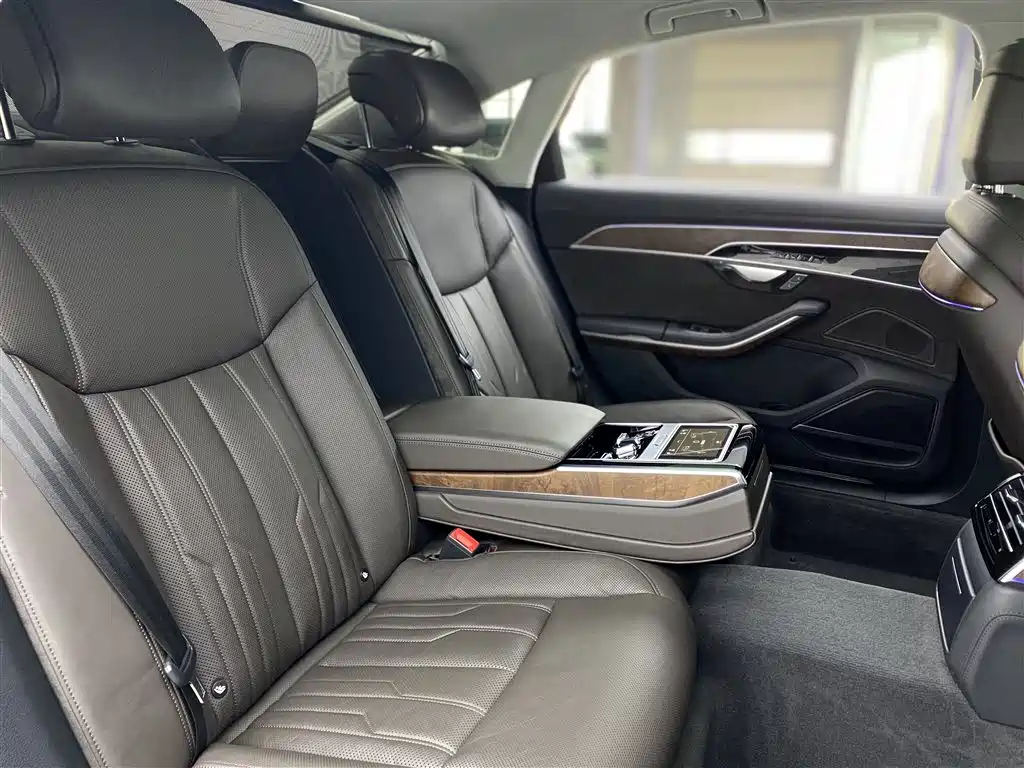 Audi A8 2019 facelift Plus A8L 55 TFSI quattro luxury model купить на сайте DeffCars