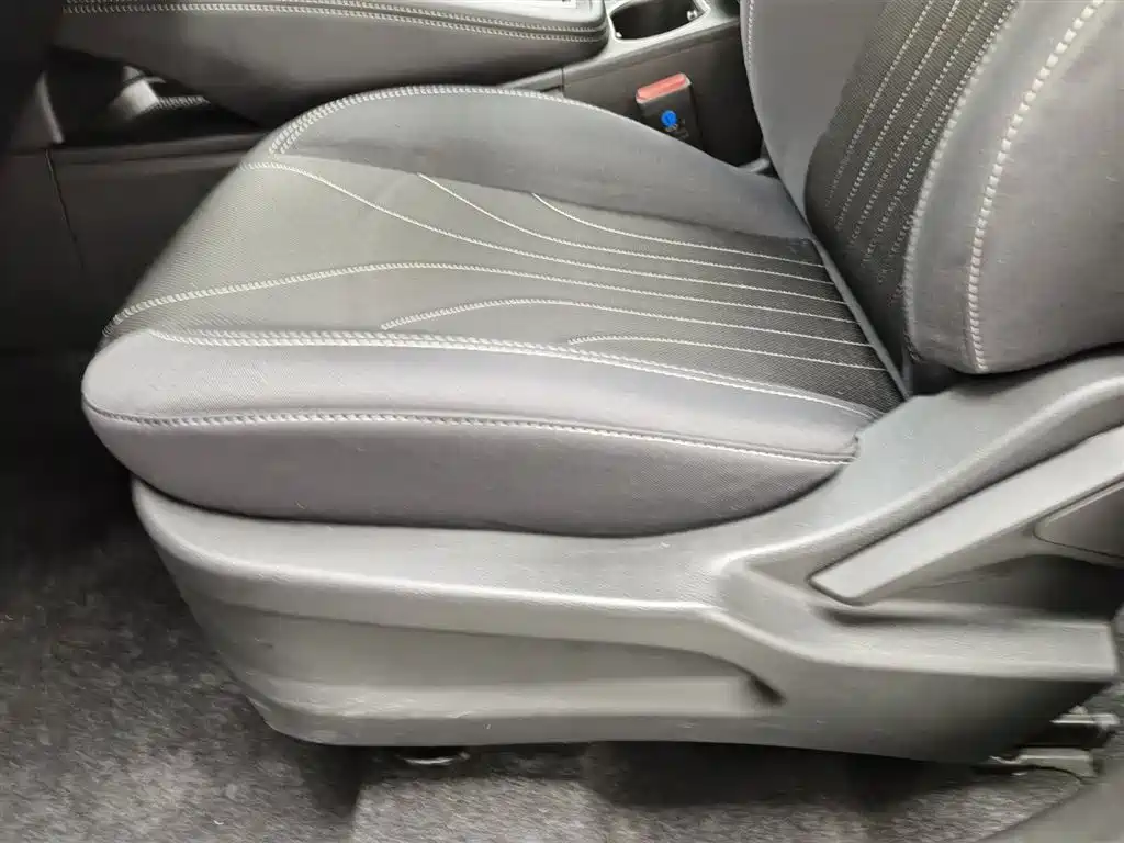 Jietu X70M 2022 model 1.5T manual avant-garde companion type 5 seats купить на сайте DeffCars