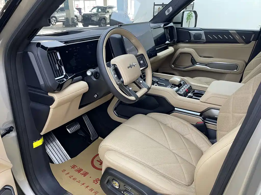 Leopard 8 2025 Zhiyong flagship version 7 seats купить на сайте DeffCars