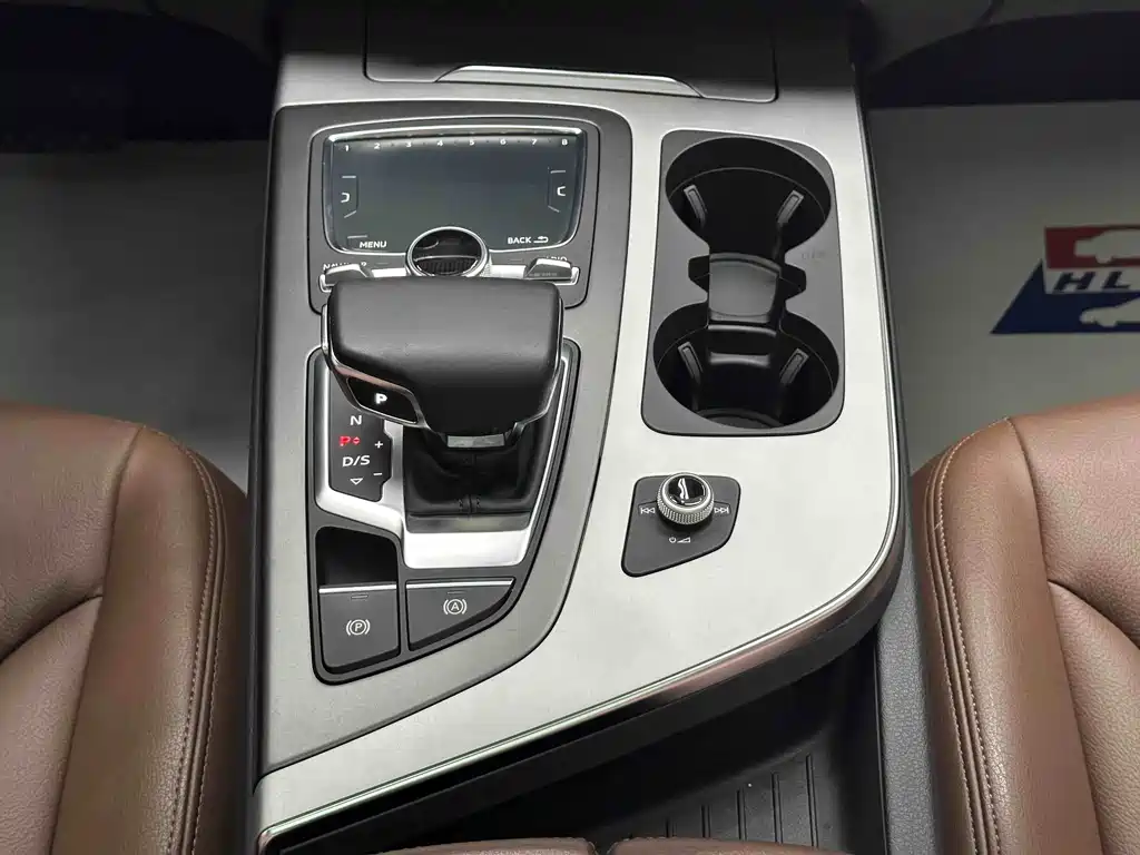 Audi Q7 2018 45 TFSI Technology купить на сайте DeffCars