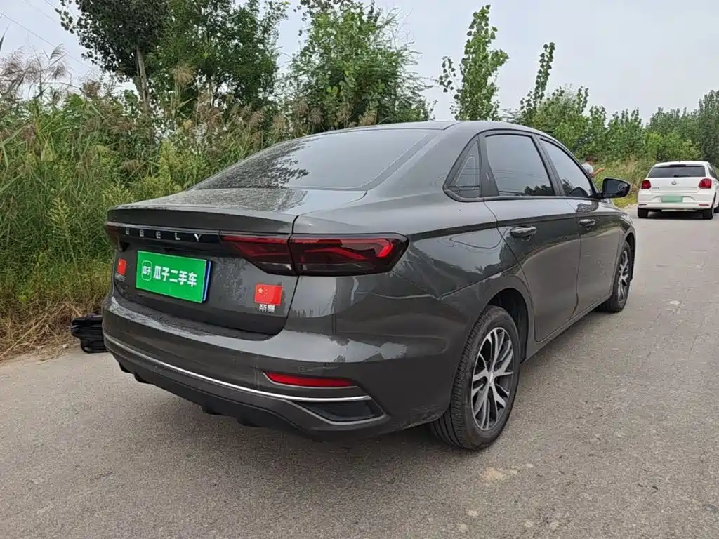 Emgrand 2025 4th Generation 1.5L CVT Dragon Edition купить на сайте DeffCars
