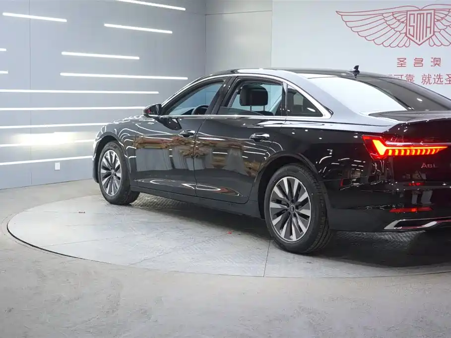 Audi A6L 2024 45 TFSI Premium Elegant Model купить на сайте DeffCars