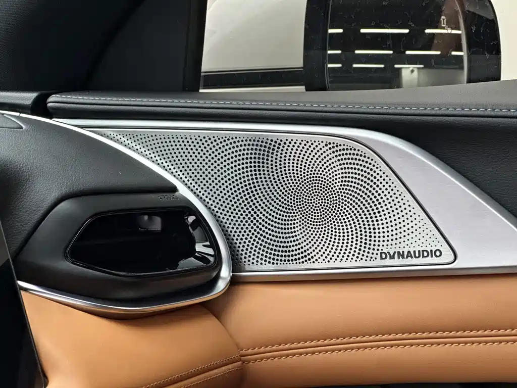 Xpeng G9 2022 model 702 Max купить на сайте DeffCars