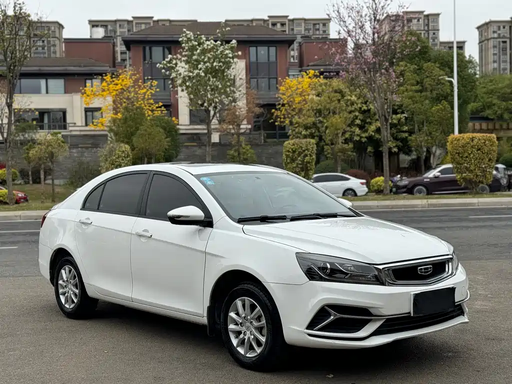 Emgrand 2020 1.5L manual luxury model купить на сайте DeffCars