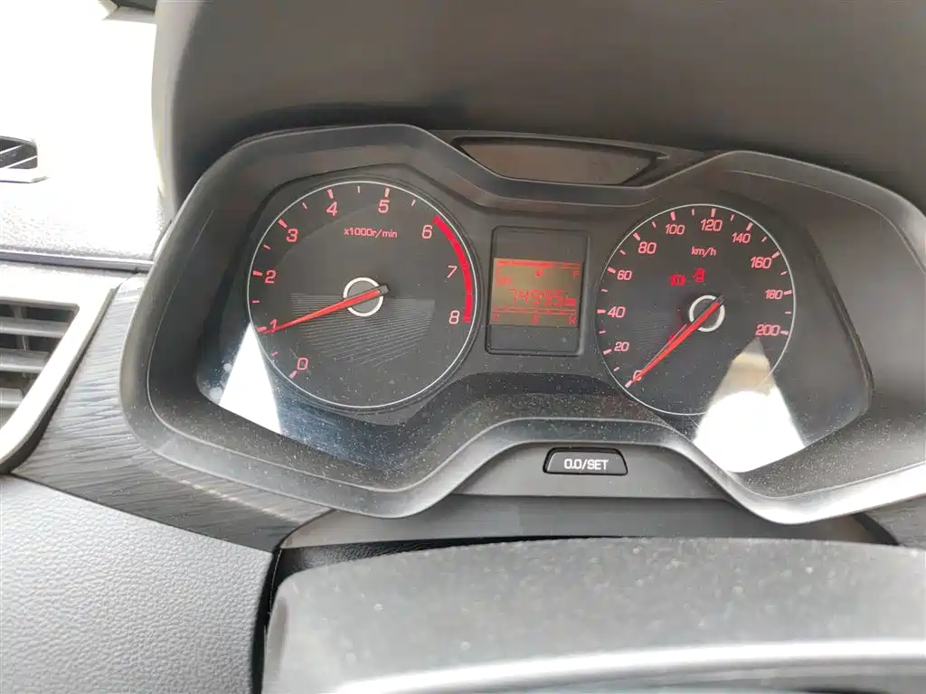 Baojun 310 2016 1.2L manual comfort model купить на сайте DeffCars