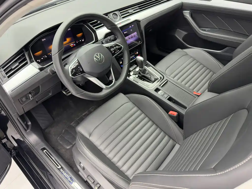 Magotan 2023 2 million commemorative edition 280TSI DSG comfort model купить на сайте DeffCars