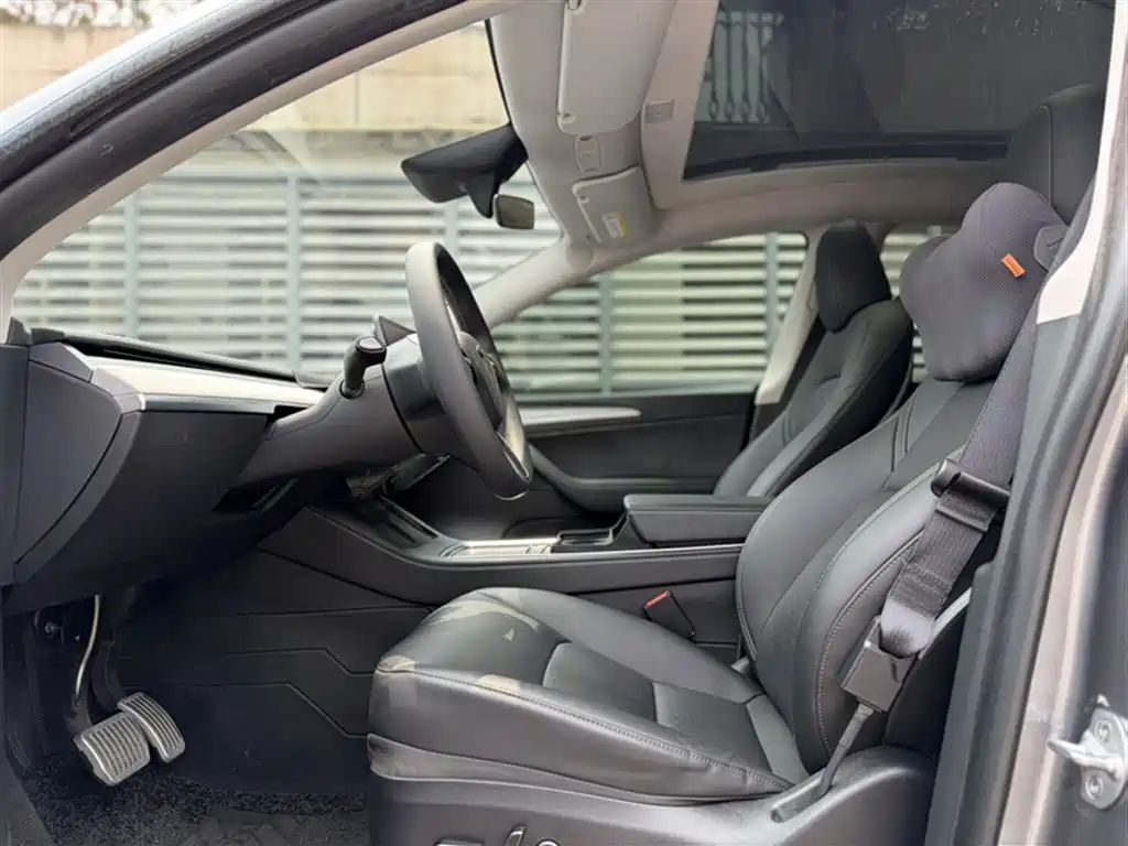 Model Y 2024 long-range all-wheel drive version купить на сайте DeffCars