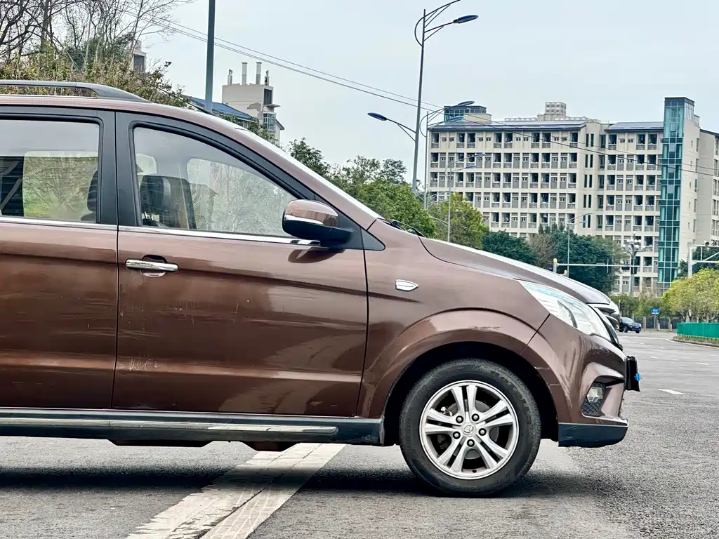 BAIC Huansu H2 2015 1.5L AMT premium model BJ415C купить на сайте DeffCars