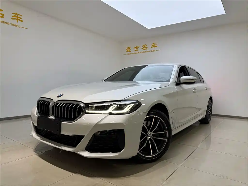 BMW 5 Series 2022 525Li M Sports Package купить на сайте DeffCars