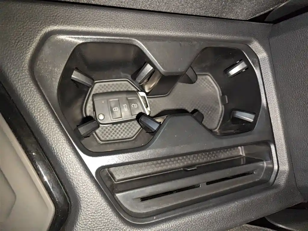 Tiguan L 2023 330TSI automatic two-wheel drive R-Line version купить на сайте DeffCars