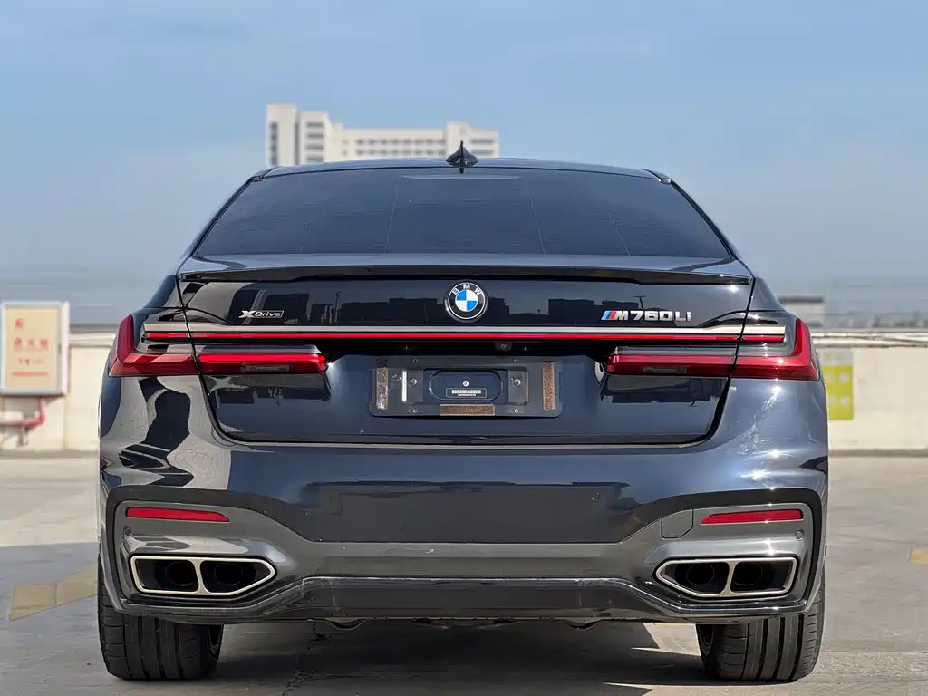 BMW 7 Series 2019 M760Li xDrive V12 Sports Package купить на сайте DeffCars