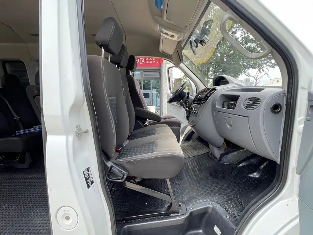 Xintu V80 2018 2.5T 6-speed manual Shangjie long axis mid-top 14/15/16 seats купить на сайте DeffCars