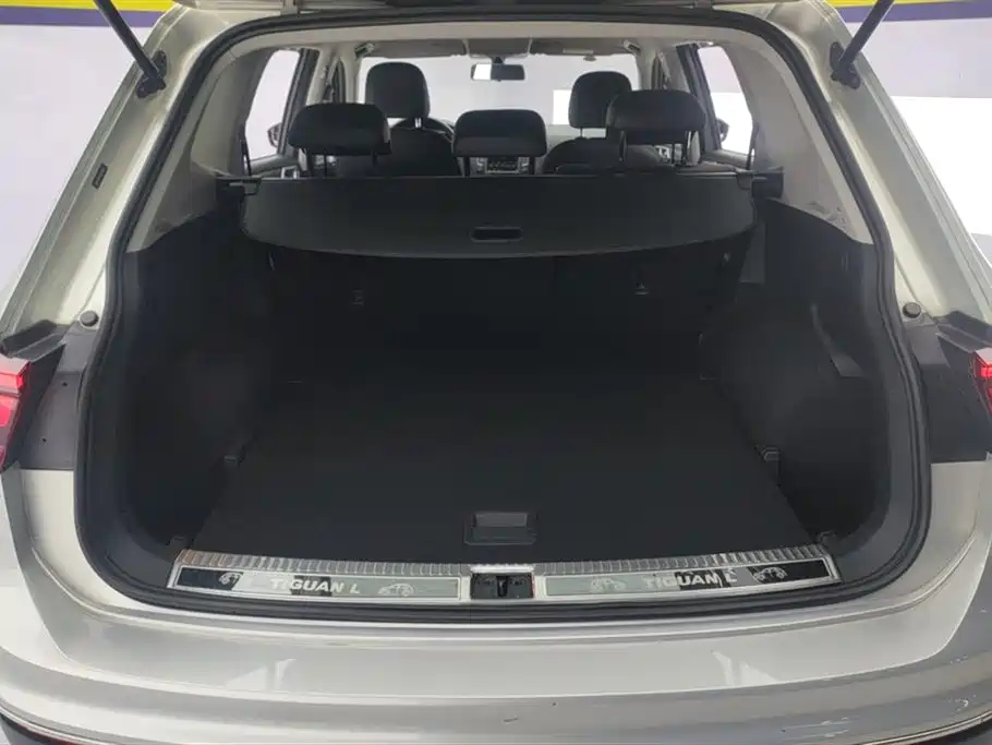 Tiguan L 2017 330TSI automatic two-wheel drive fashion version купить на сайте DeffCars