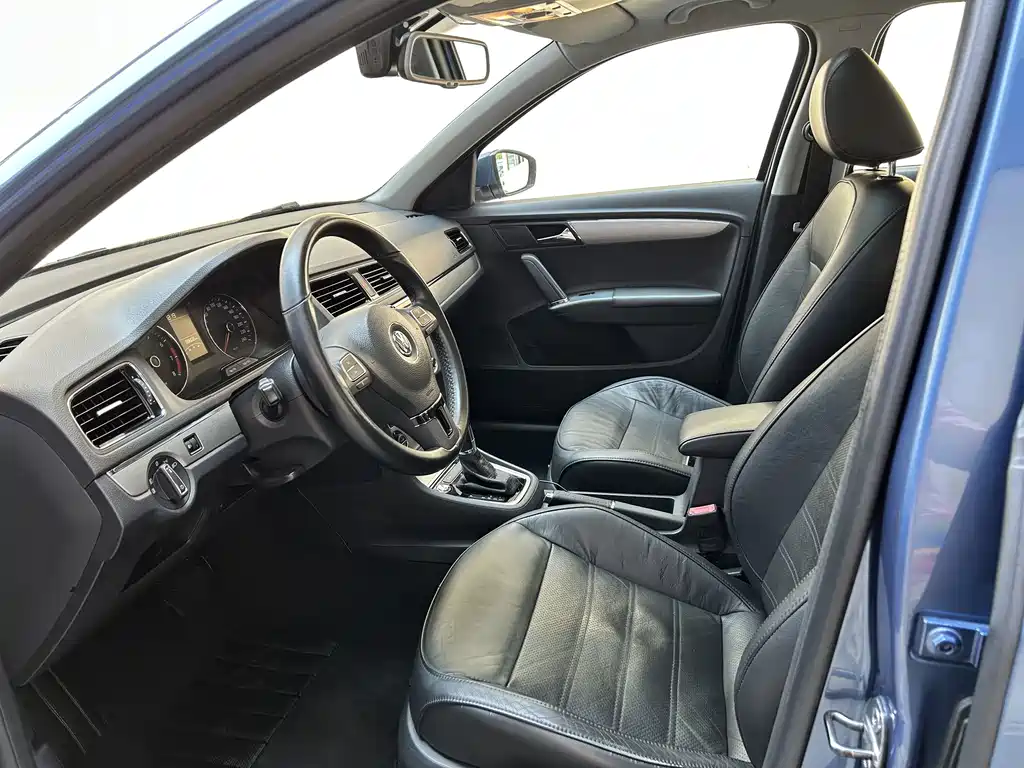 Lavida 2014 1.4TSI DSG Sport Edition купить на сайте DeffCars