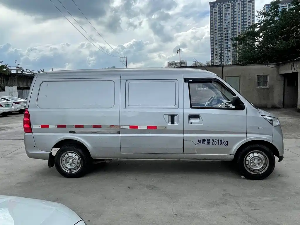 Wuling EV50 2021 van logistics vehicle Bochuang Ningde 41.86kWh Liuji electronic control купить на сайте DeffCars