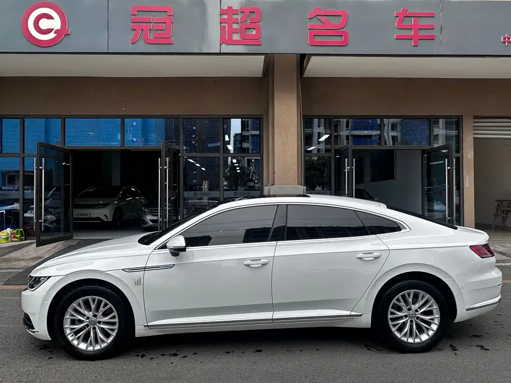 FAW-Volkswagen CC 2020 330TSI Charming Edition National VI купить на сайте DeffCars
